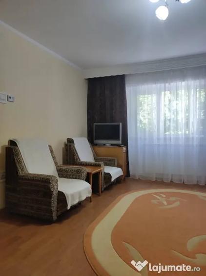 Ofer spre inchiriere un apartament cu o camera, zona Buzaului - 6