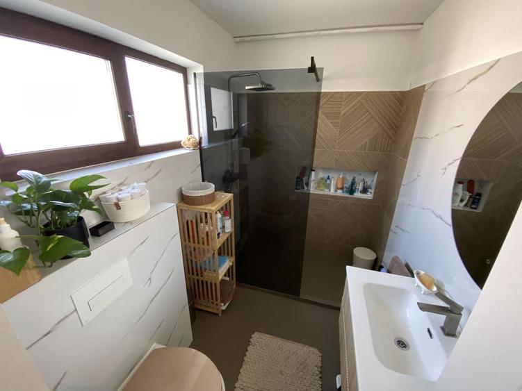 Duplex cu 4 camere cu Canalizare în Săcălaz
