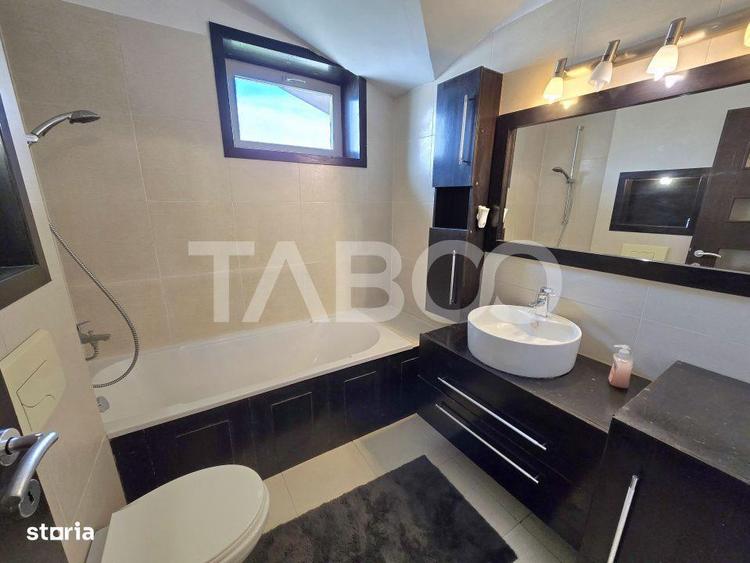 Apartament cu 3 camere decomandat, mobilat în Turnișor