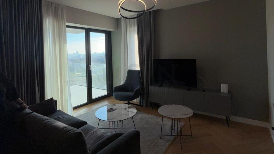 Apartament cu 4 camere semidecomandat, mobilat în Pipera