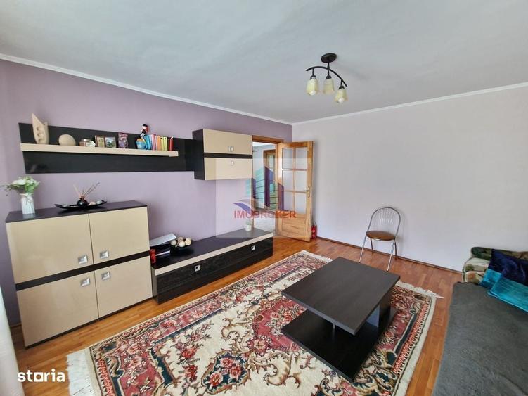 Apartament cu 3 camere decomandat în Rogerius