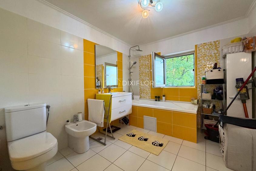 Casă individuală cu 3 camere cu Canalizare în Sânișor