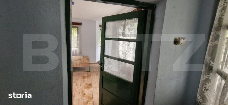 Casă cu 8 camere cu Teren 4200 Mp în Central