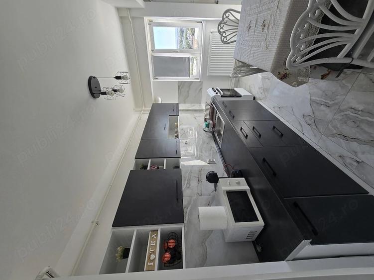 Apartament cu 2 camere decomandat în Rovine
