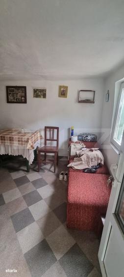 Casă cu 2 camere cu Teren 4085 Mp în Central