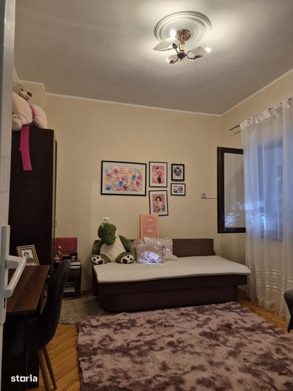 Casă cu 4 camere în Banca Națională