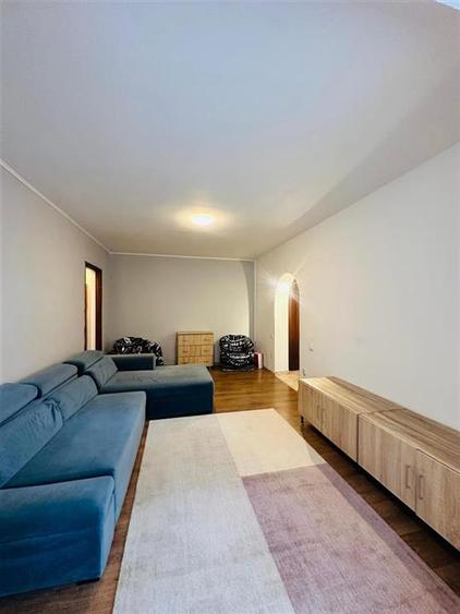 Apartament cu 2 camere semidecomandat, mobilat în Balta Albă