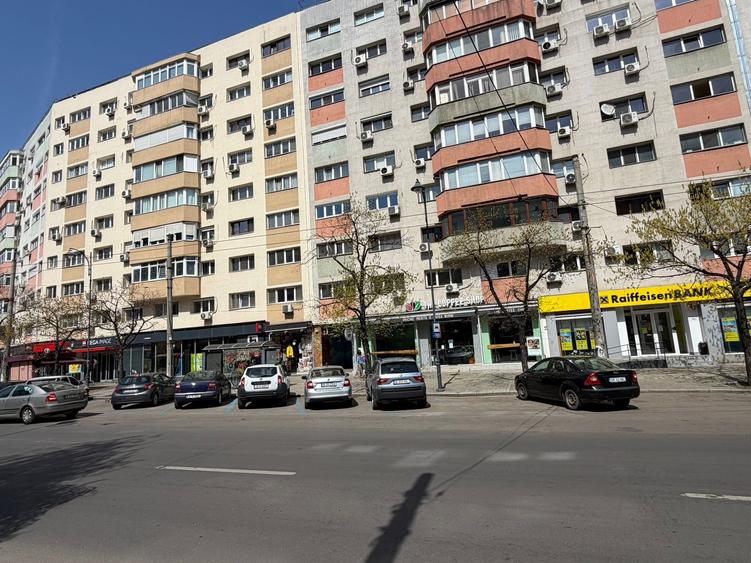 Spațiu comercial, de 150 mp, în Moșilor