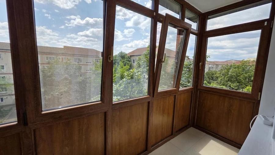 Apartament cu 2 camere decomandat în Soarelui