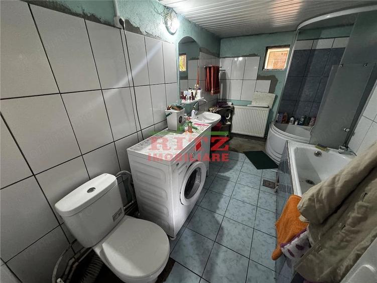 Casă cu 5 camere cu Teren 628 Mp în Orașul de Jos