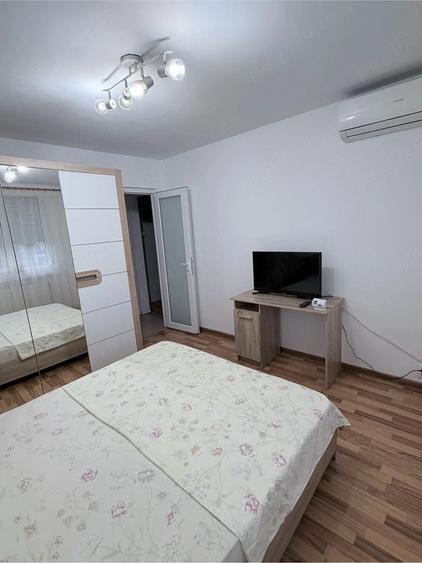 Apartament cu 2 camere semidecomandat în Micro 16