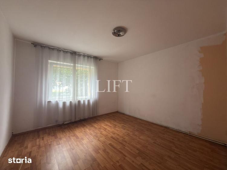 Apartament cu 3 camere decomandat în Astra