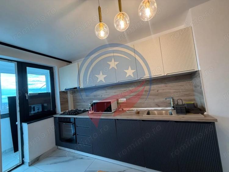 Apartament cu 4 camere semidecomandat, mobilat în Ultracentral