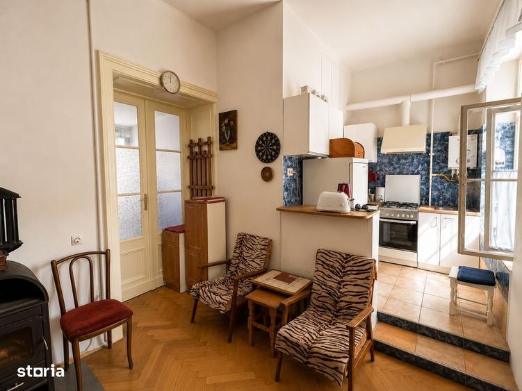 Apartament cu 4 camere în Centrul Istoric
