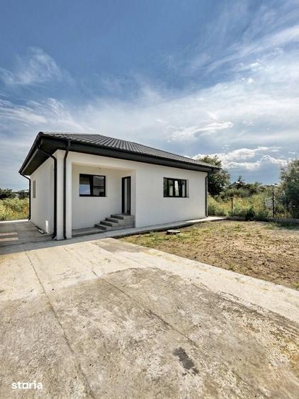 Casă cu 5 camere cu Teren 500 Mp în Central