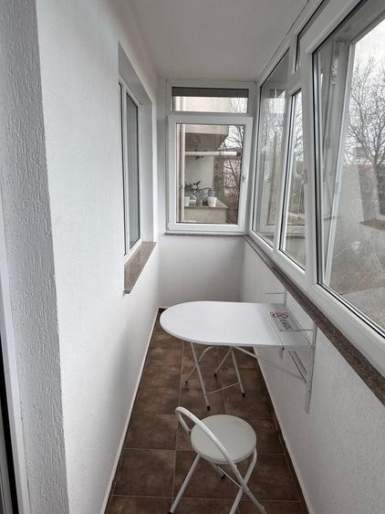 Apartament cu 2 camere decomandat în Titan