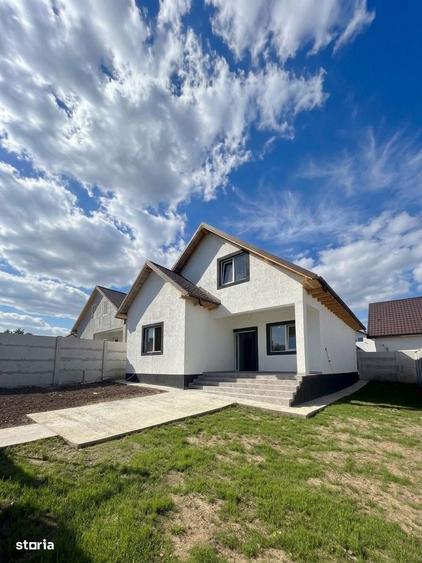 Casă cu 4 camere cu Teren 230 Mp în Lumina