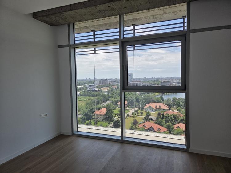 Apartament cu 3 camere decomandat în Floreasca