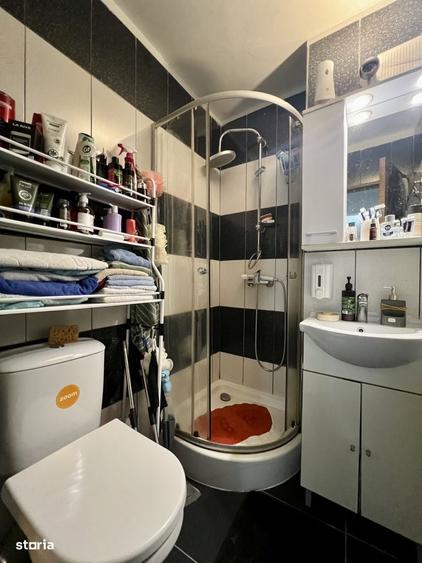 Apartament cu 4 camere decomandat în Central