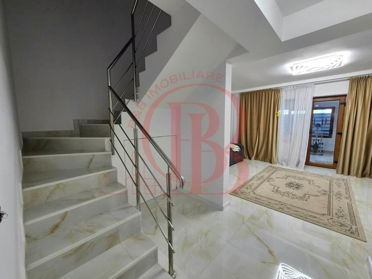 Duplex cu 4 camere cu Canalizare în Theodor Pallady