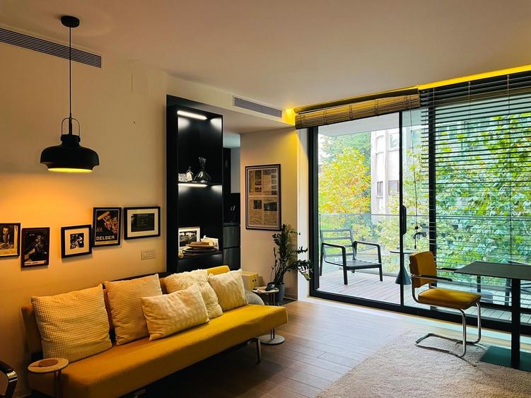 Apartament cu 4 camere în Aviatorilor