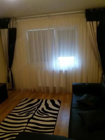 Apartament cu 2 camere decomandat în Exterior Vest