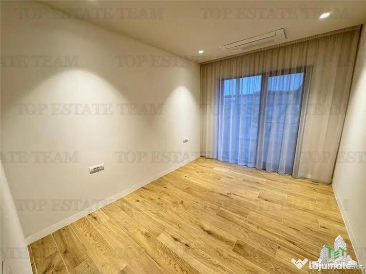 Apartament cu 4 camere decomandat în Eminescu