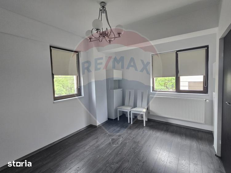 Apartament cu 3 camere în Dămăroaia