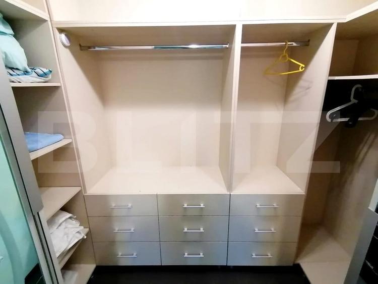Apartament cu 4 camere decomandat, mobilat în Calea București
