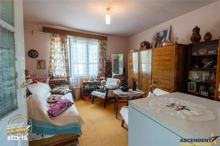 Casă cu 3 camere în Sânzieni