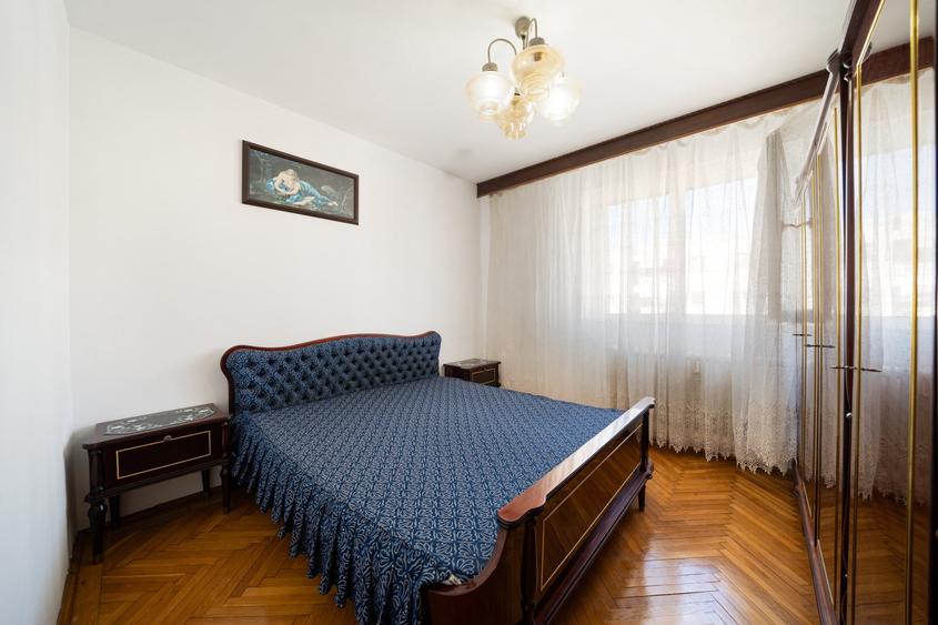 Apartament cu 3 camere semidecomandat, mobilat în Baba Novac