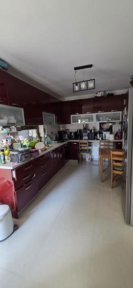 Casă cu 3 camere cu Teren 450 Mp în Berceni