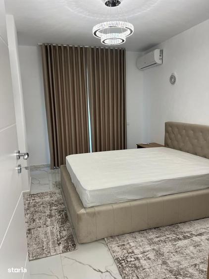 Apartament cu 2 camere decomandat în Universitate
