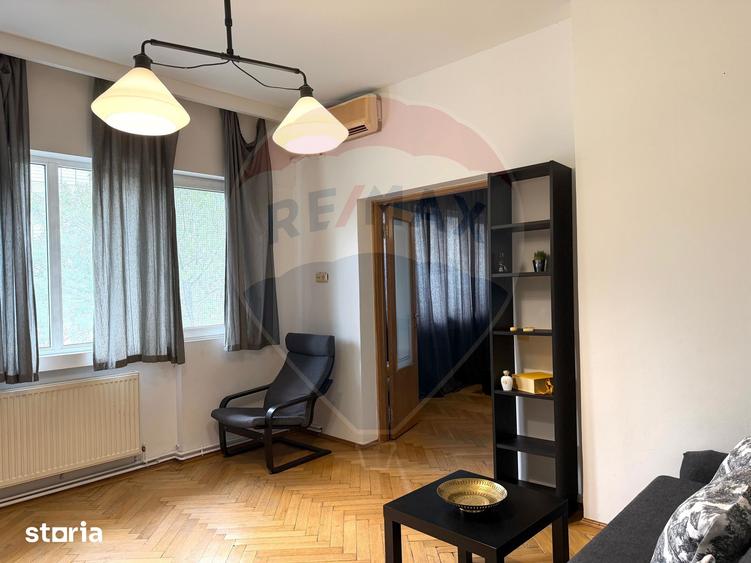 Apartament cu 2 camere, mobilat în Centrul Istoric