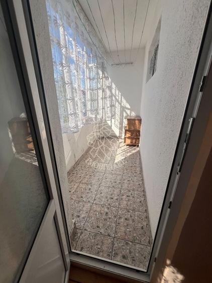 Apartament cu 3 camere decomandat, mobilat în Independenței