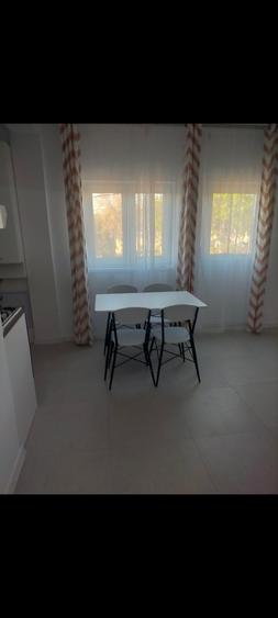 Apartament cu 2 camere decomandat în Valea Adâncă