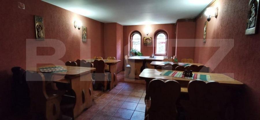 Casă cu 5 camere cu Teren 760 Mp în Central
