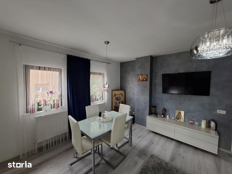 Apartament cu 3 camere în Km 4