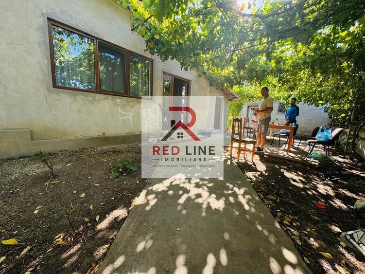 Casă cu 7 camere cu Canalizare în Șimian