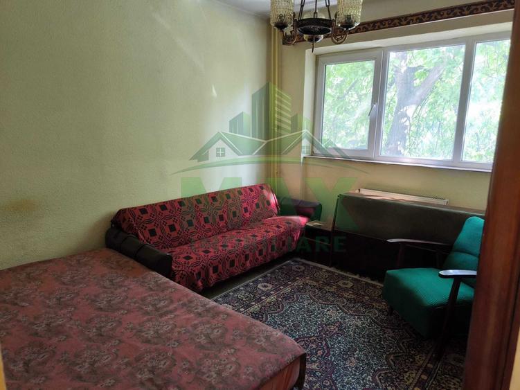Apartament cu 2 camere decomandat în Vest