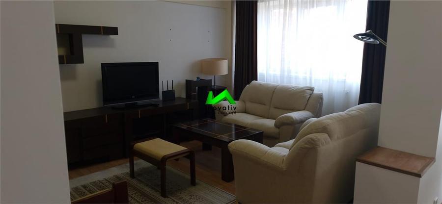 Apartament cu 3 camere decomandat, mobilat în Calea Dumbrăvii