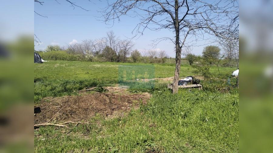 Teren de 1992 mp, în Coșoveni