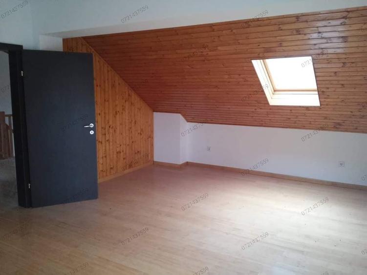 Apartament cu 3 camere decomandat în Sud