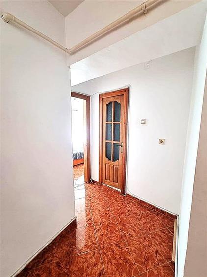 Apartament cu 4 camere decomandat, mobilat în Ultracentral