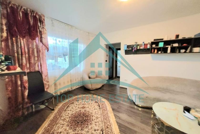 Apartament cu 4 camere semidecomandat, mobilat în Mănăștur