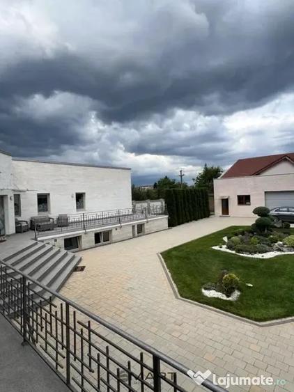 Casă cu 4 camere cu Teren 1000 Mp în Șelimbăr