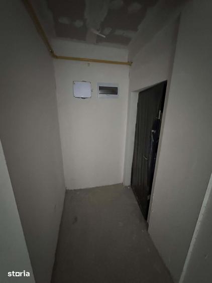 Apartament cu 2 camere în Micro 17
