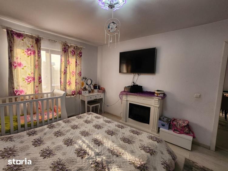 Casă cu 4 camere cu Teren 1000 Mp în Șerbănești