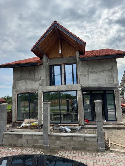 Casă cu 3 camere în Central