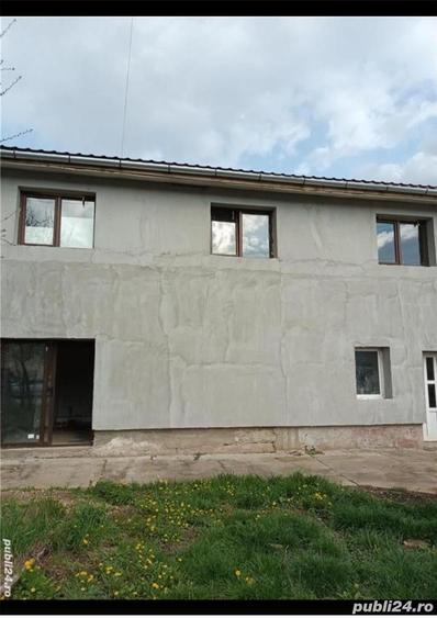 Casă cu 5 camere în Central